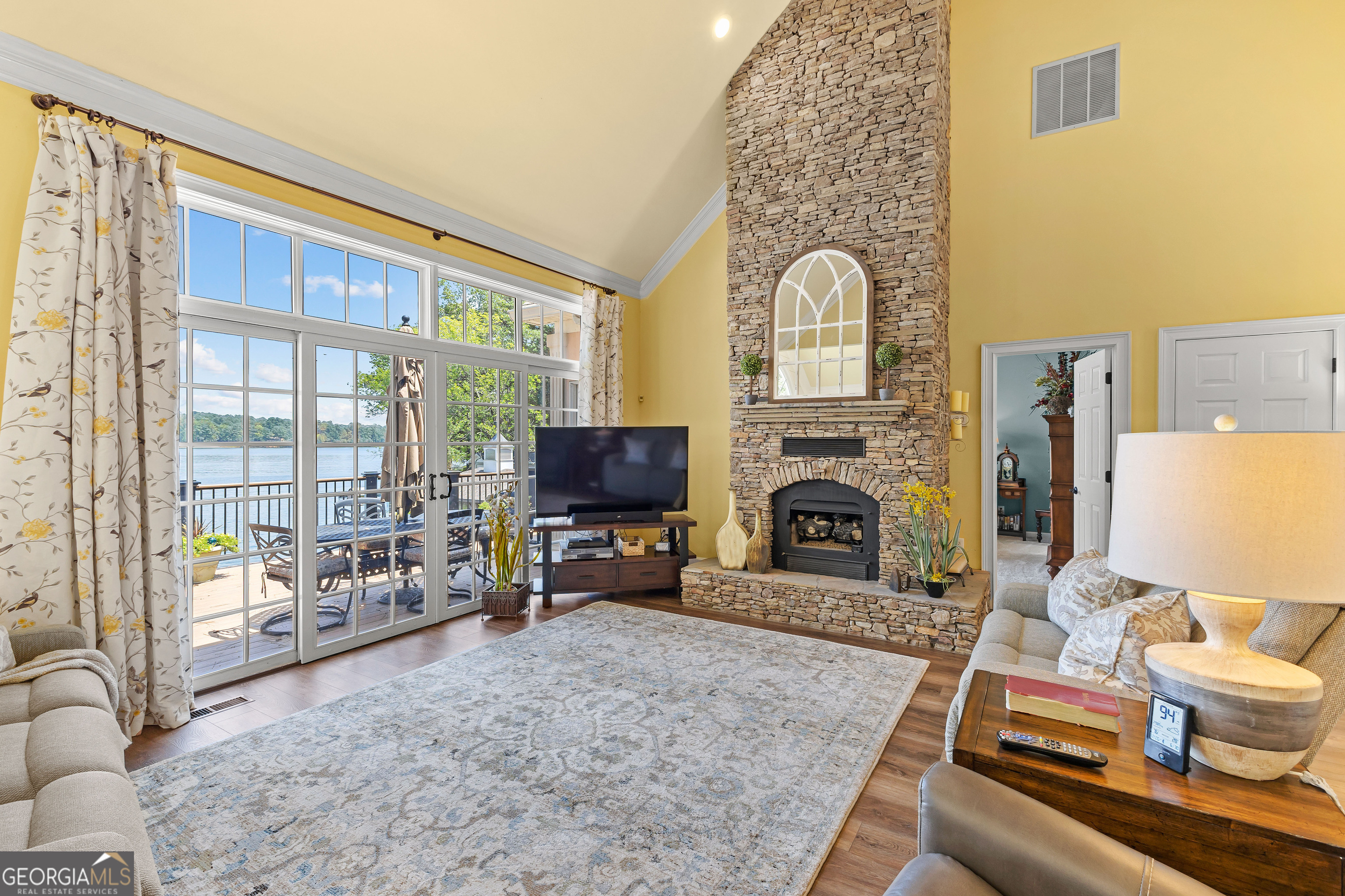 Jackson, Georgia 30233, United States, 3 Bedrooms Bedrooms, ,4 BathroomsBathrooms,Residential,Pending,24255