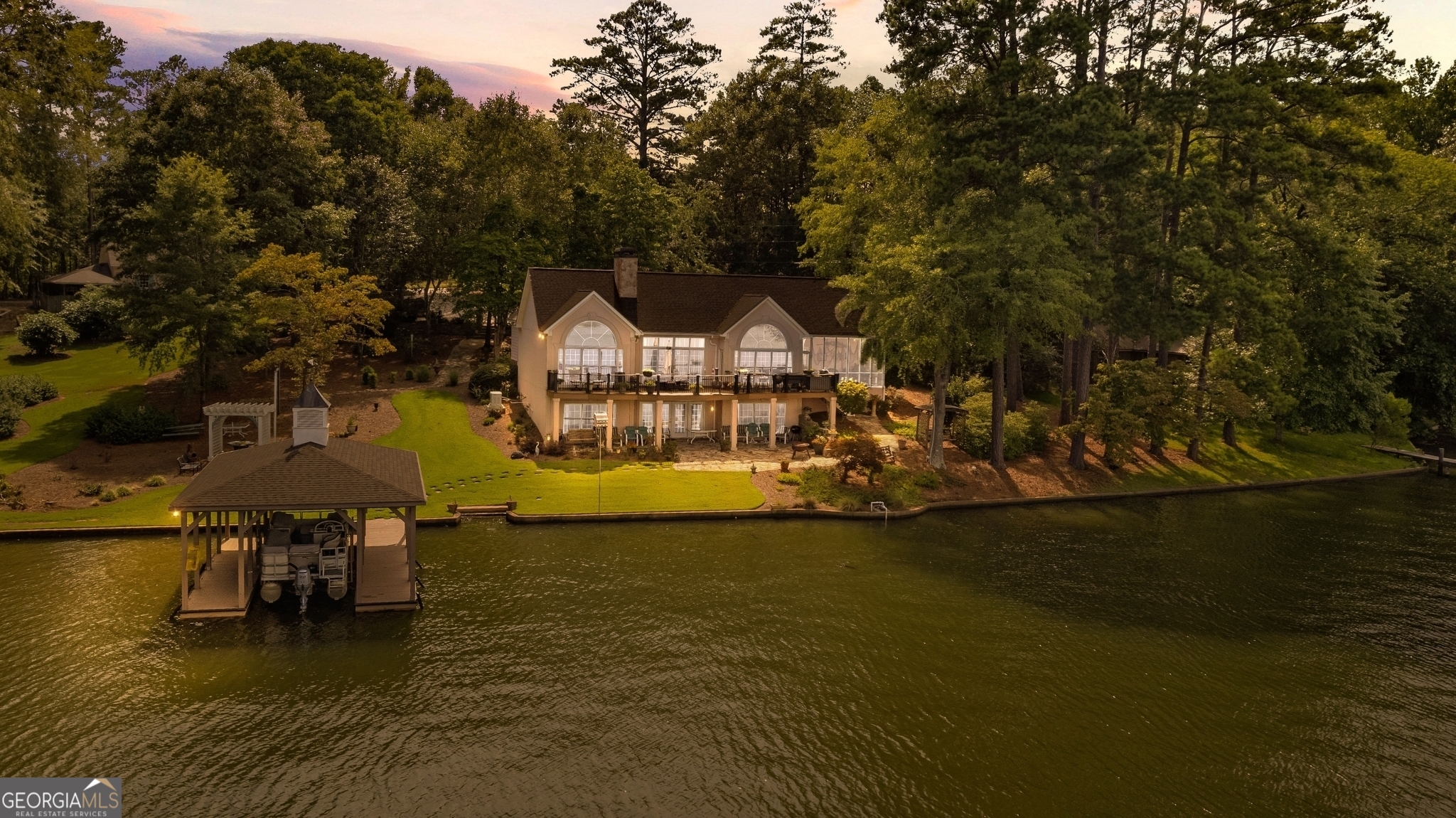 Jackson, Georgia 30233, United States, 3 Bedrooms Bedrooms, ,4 BathroomsBathrooms,Residential,Pending,24255