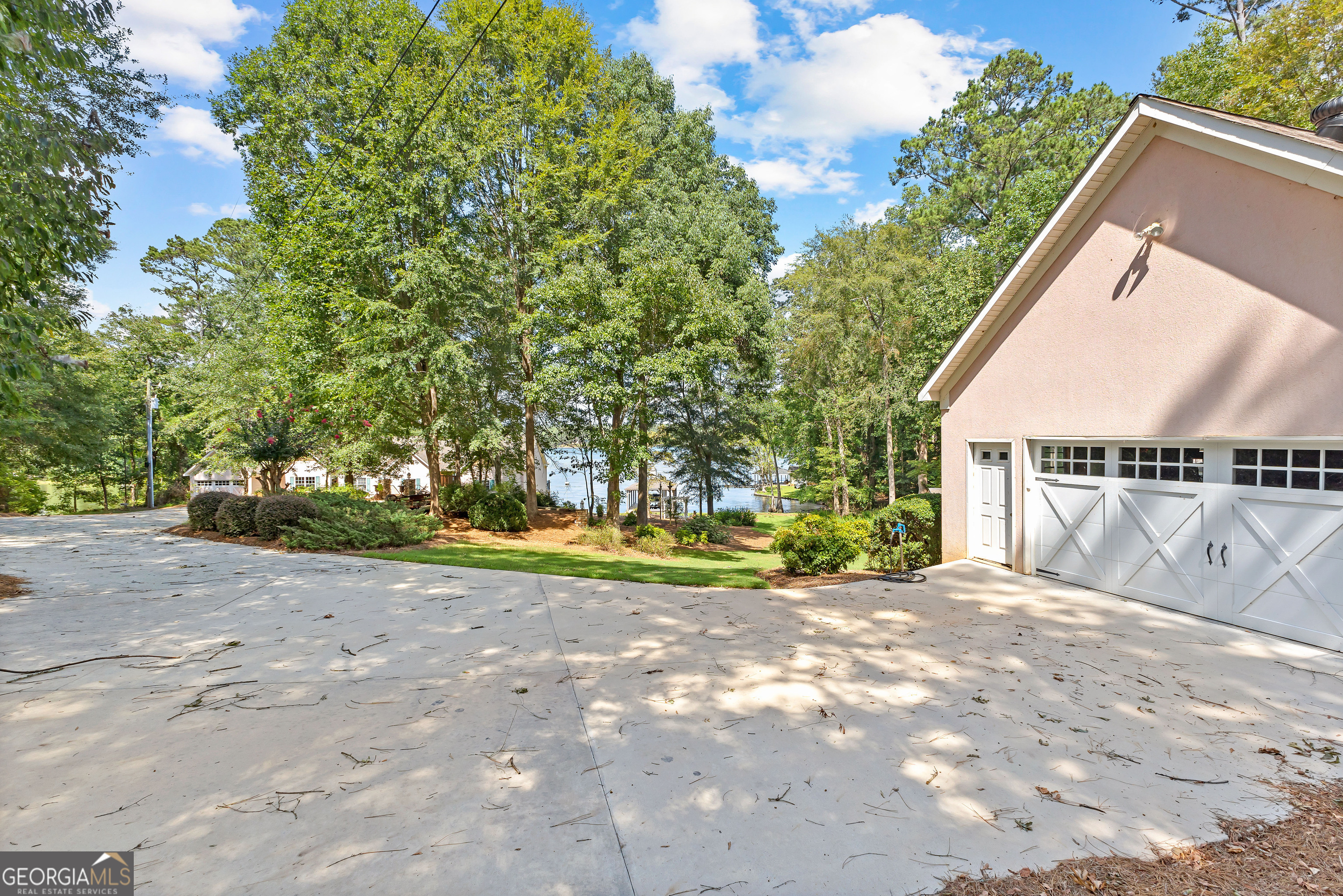 Jackson, Georgia 30233, United States, 3 Bedrooms Bedrooms, ,4 BathroomsBathrooms,Residential,Pending,24255