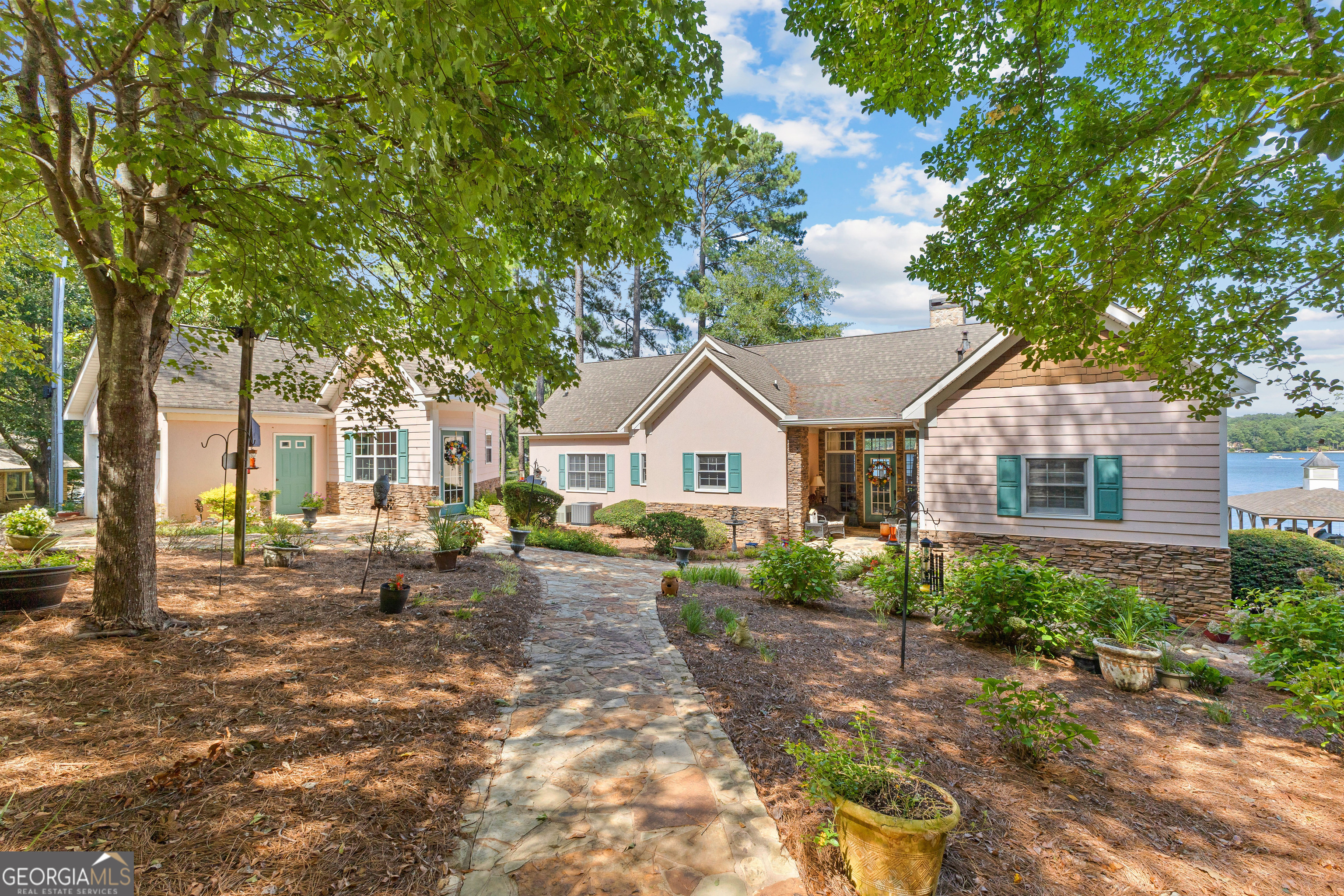 Jackson, Georgia 30233, United States, 3 Bedrooms Bedrooms, ,4 BathroomsBathrooms,Residential,Pending,24255