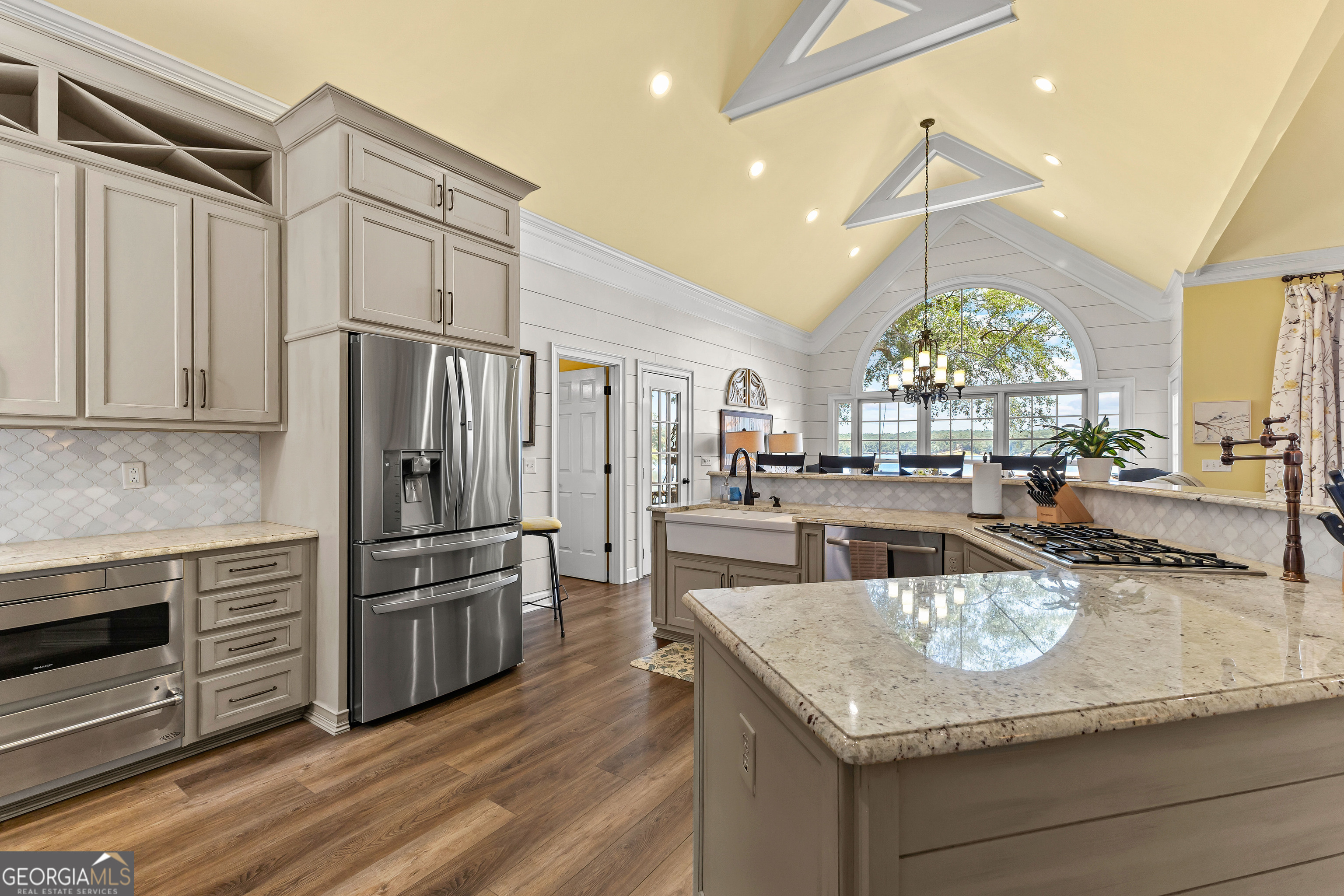 Jackson, Georgia 30233, United States, 3 Bedrooms Bedrooms, ,4 BathroomsBathrooms,Residential,Pending,24255