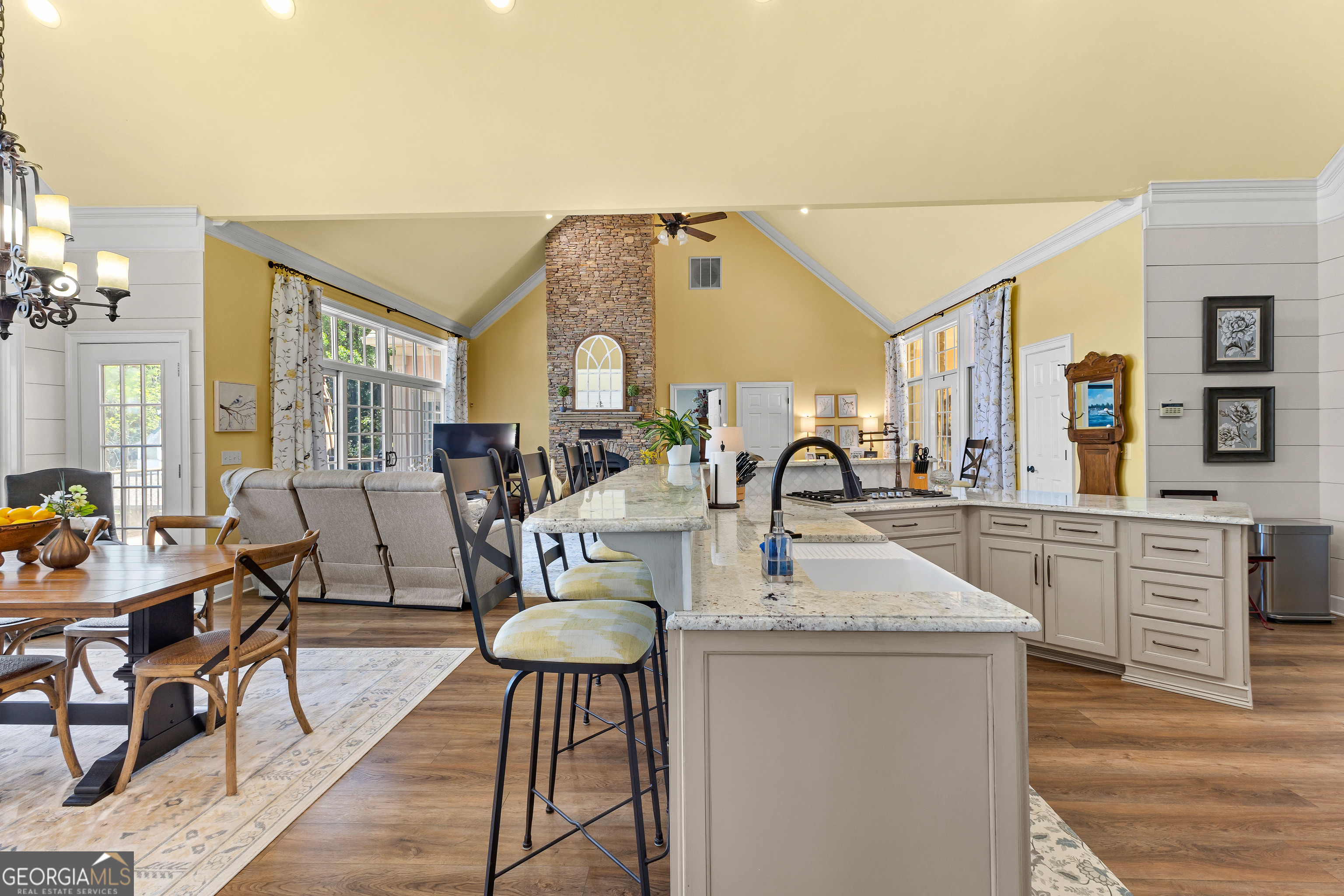 Jackson, Georgia 30233, United States, 3 Bedrooms Bedrooms, ,4 BathroomsBathrooms,Residential,Pending,24255