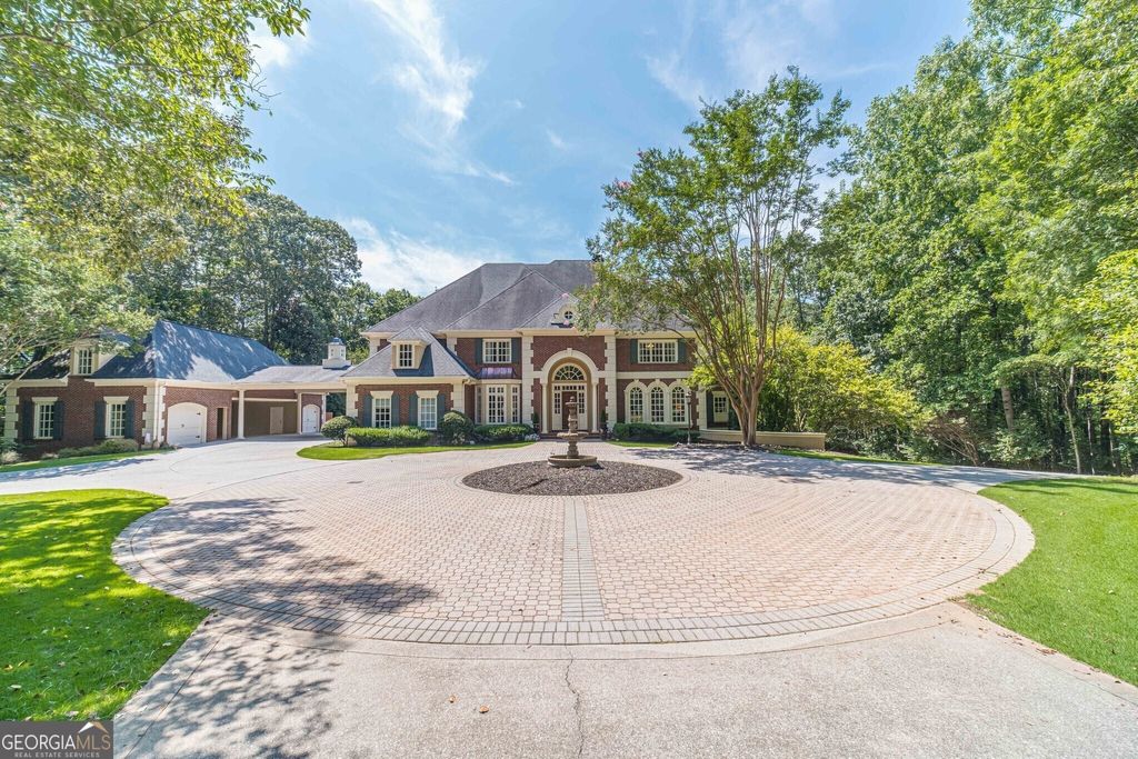 Photo of 200 Johnson Road, Suwanee, GA 30024 (MLS # 10662851)