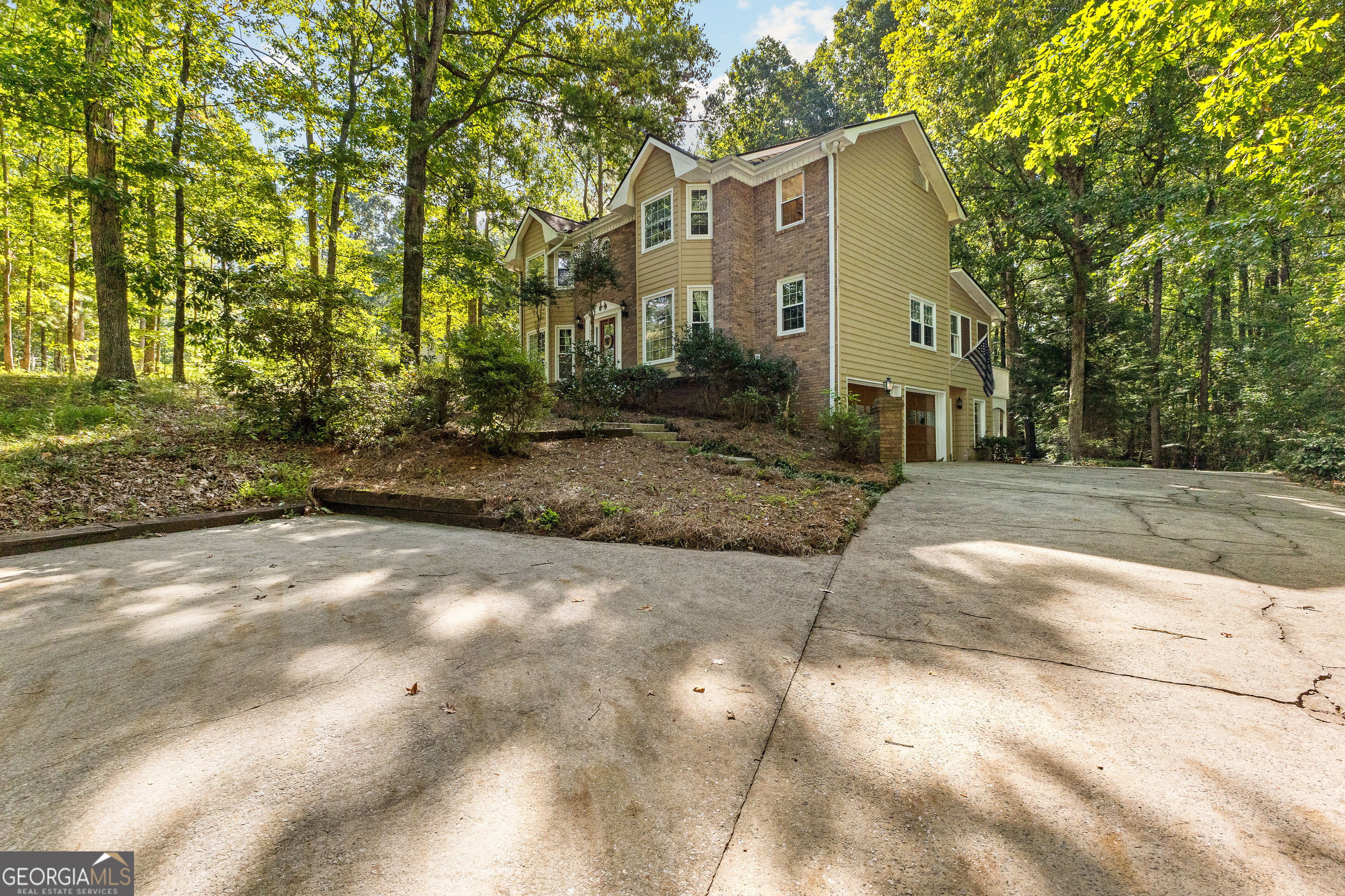 119 Castlewood RD