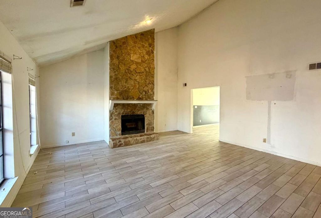 Photo of 1201 Dickens Road NW, Lilburn, GA 30047 (MLS # 10696891)