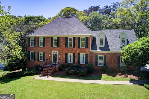 5162 Charlemagne WAY SW Lilburn GA 30047
