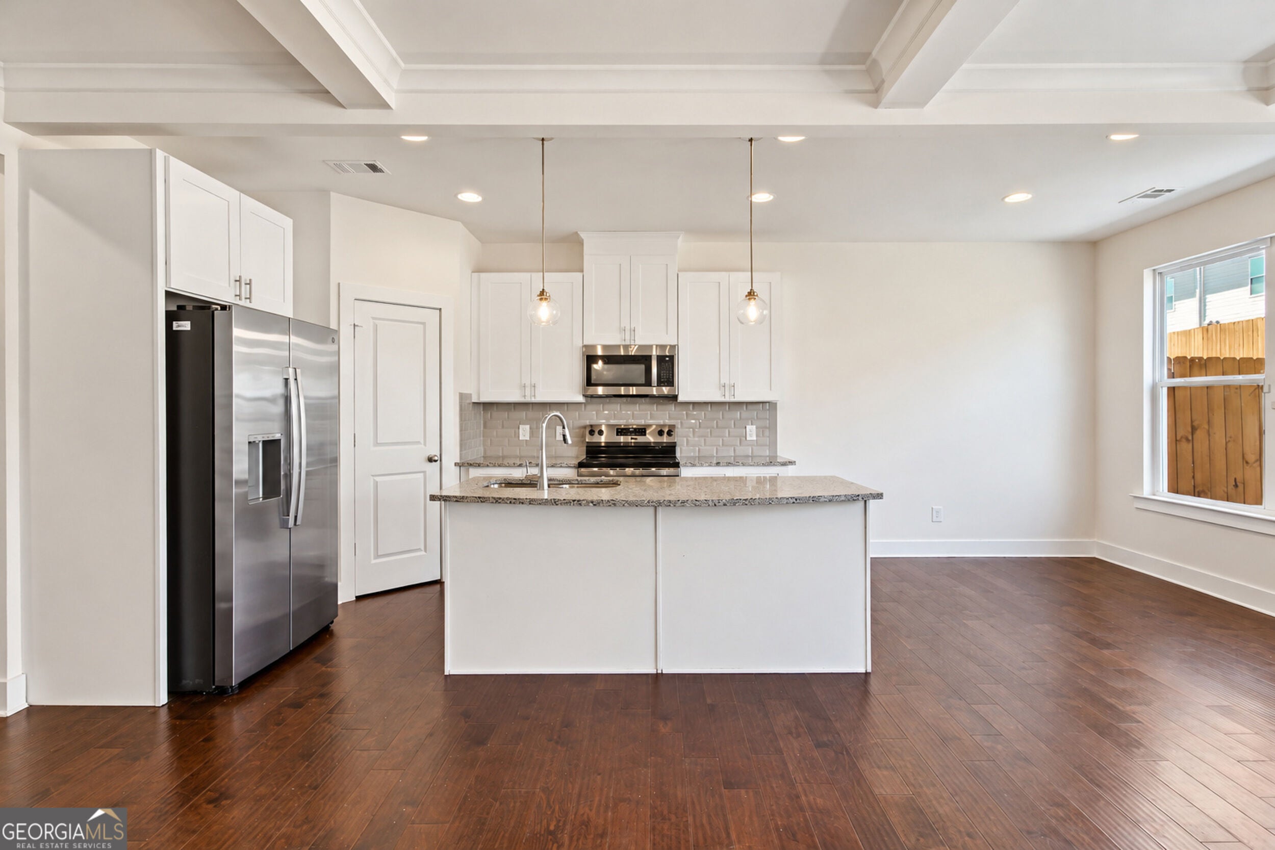 2178 Flying Spur DR
