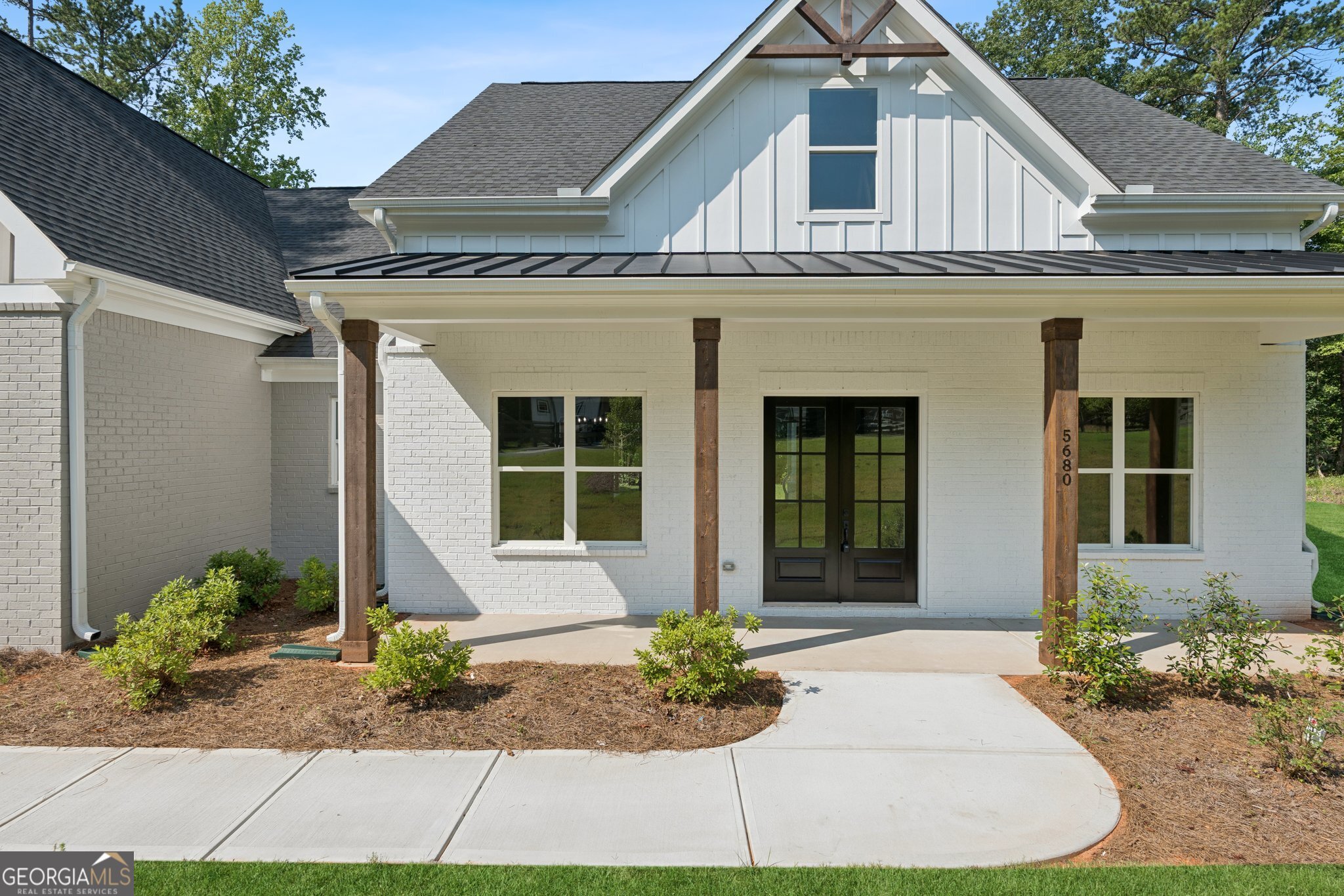 5680 Mack WAY