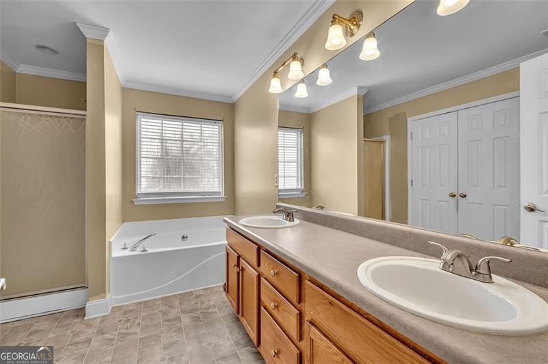 Douglasville, Georgia 30134, United States, 5 Bedrooms Bedrooms, ,3 BathroomsBathrooms,Residential,Active,254684