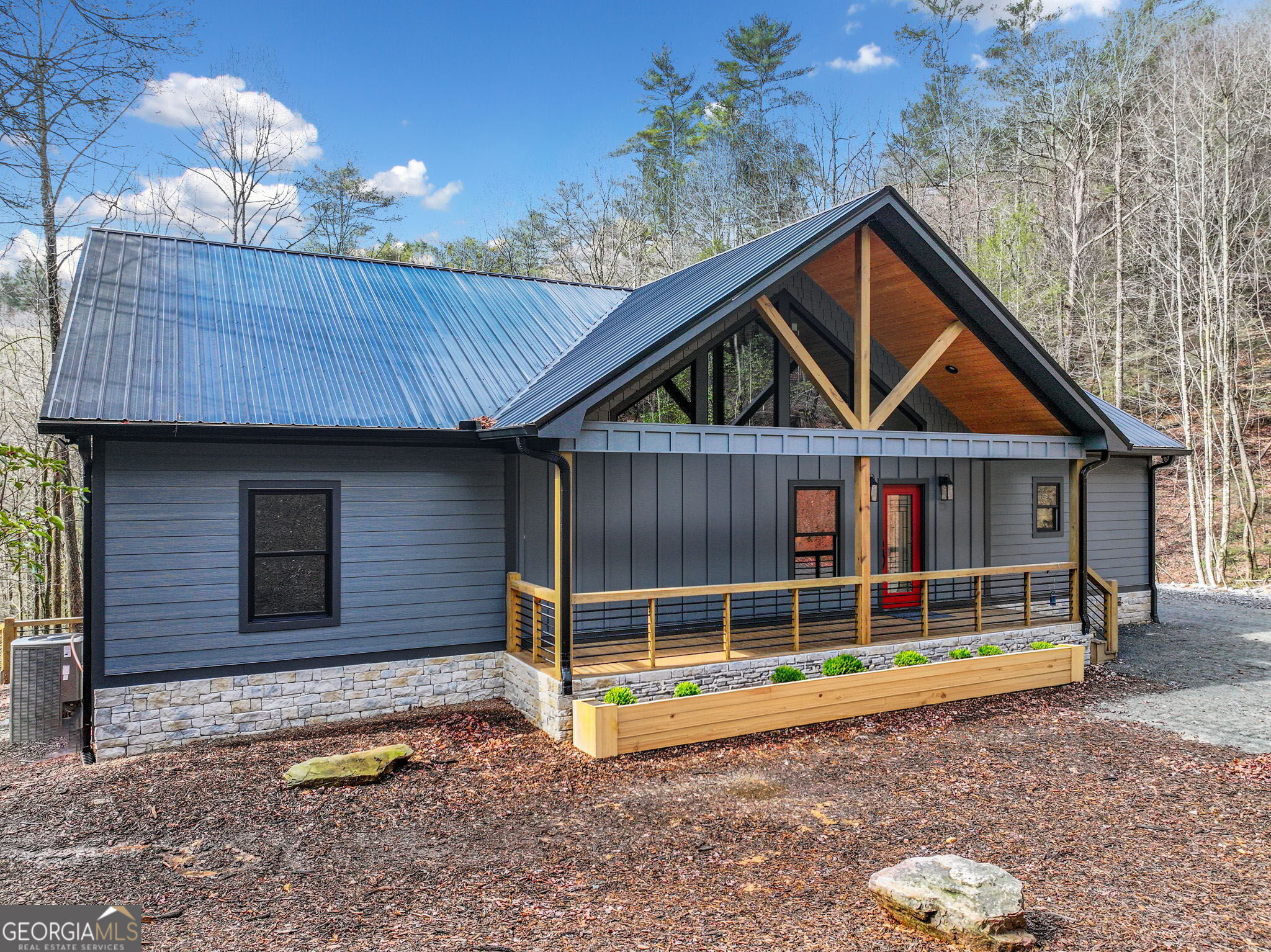 641 Bryant Farm LN