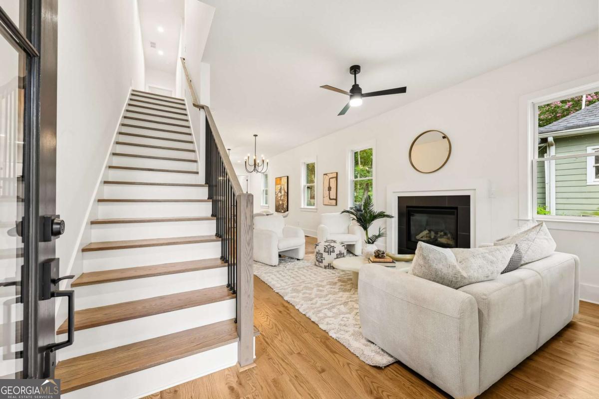 112 1st AVE B