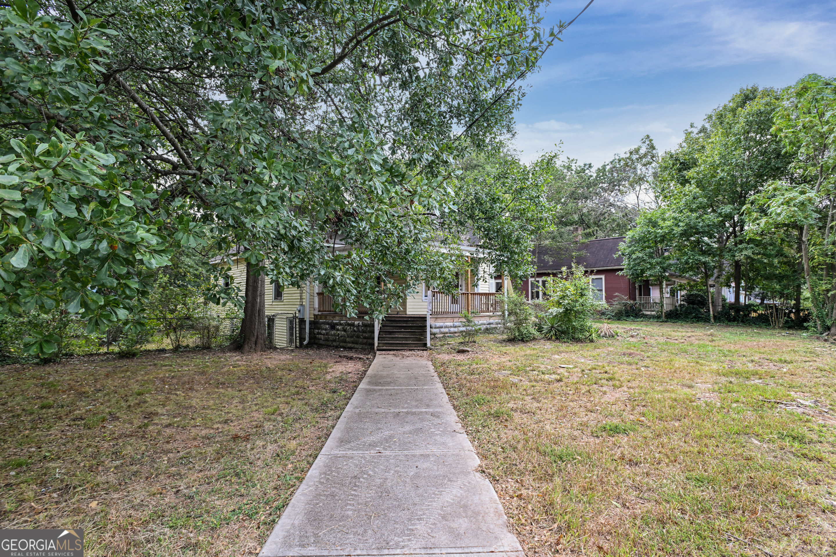 1422 Athens AVE SW