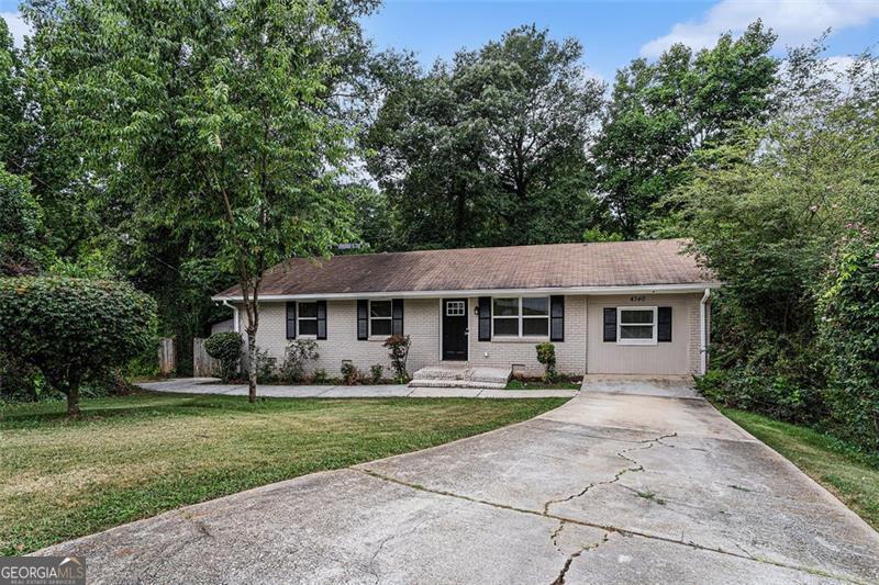 Ranch-style home with a spacious finished basement, featuring a 5/2.5 layout and a bonus family room ideal for extra living space. The property offers a well-kept backyard perfect for outdoor enjoyment. Great option for those needing flexible space. Move-in ready with plenty of room to grow.