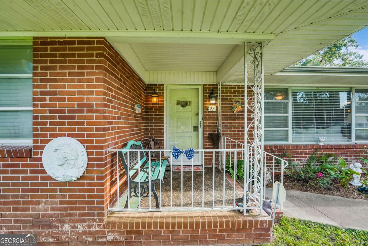 97 Azalea AVE