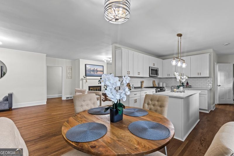 25 Lakeshore DR