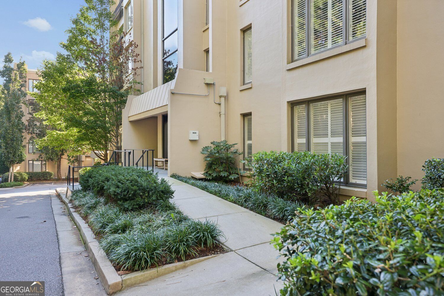 2769 Peachtree RD NE #5