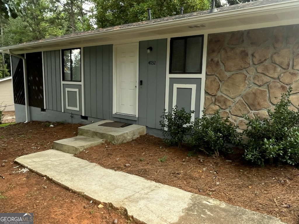 Affordable homes are still available! Stone Mountain ranch ready for its next family! Seller hoped to eliminate some of your concerns- new water heater, new AC unit, and newer roof installed! Property is walking to distance to public transit, minutes from major highways, and shopping plazas. Schedule your viewing today and prepare to forward your mail!