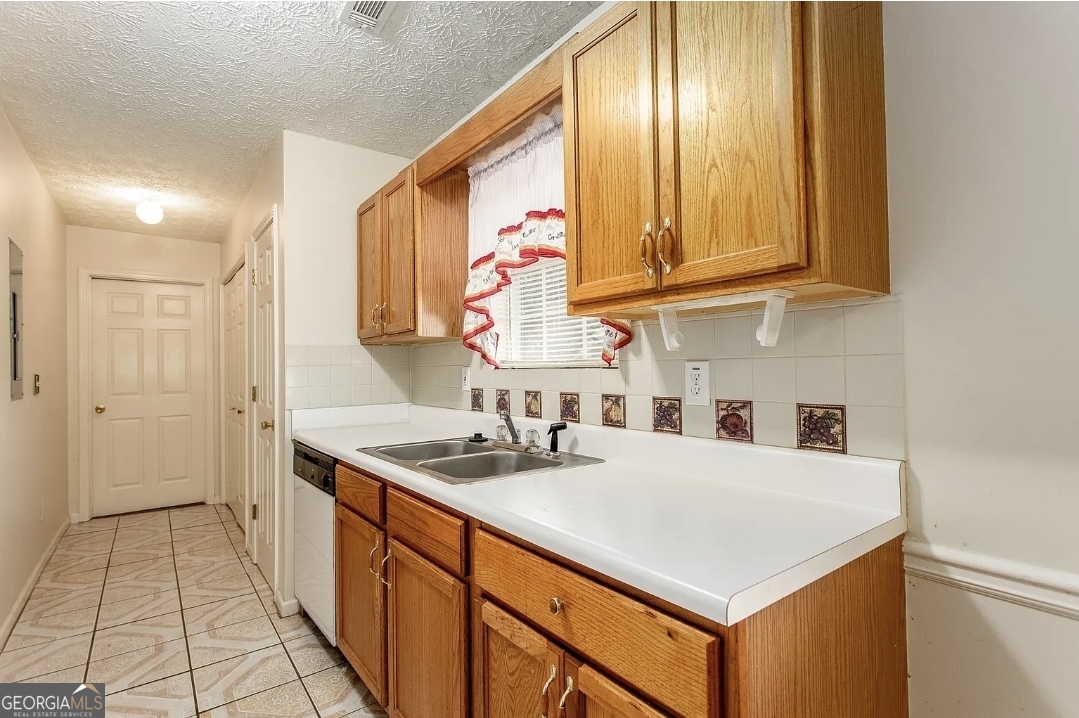 320 Willow Springs DR