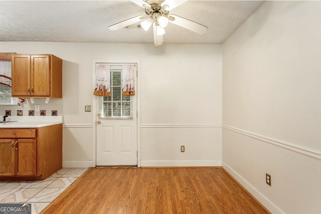 320 Willow Springs DR