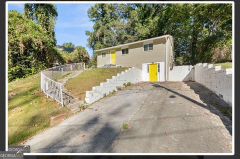 477 Fairlane CIR NW Atlanta GA 30331