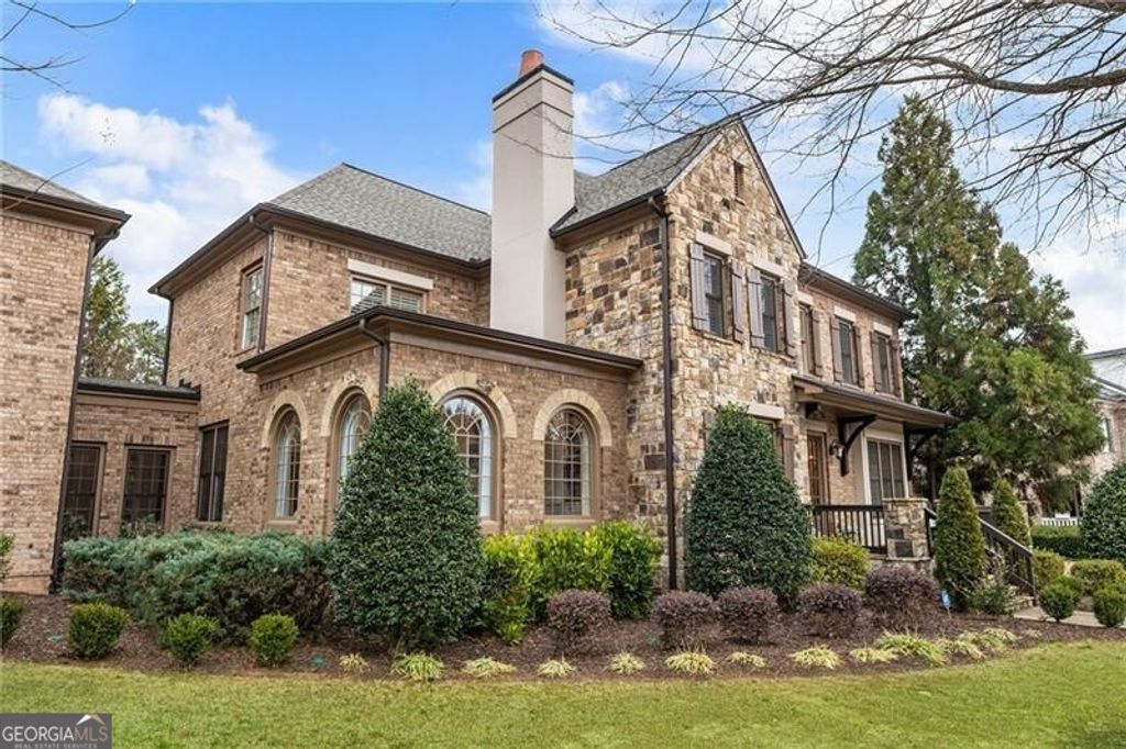 Photo of 1052 Gramercy Lane, Alpharetta, GA 30004 (MLS # 10699345)