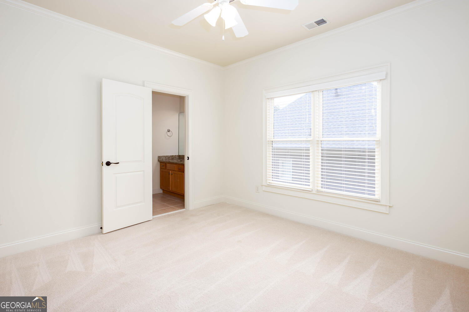 North Hembree Manor - Residential