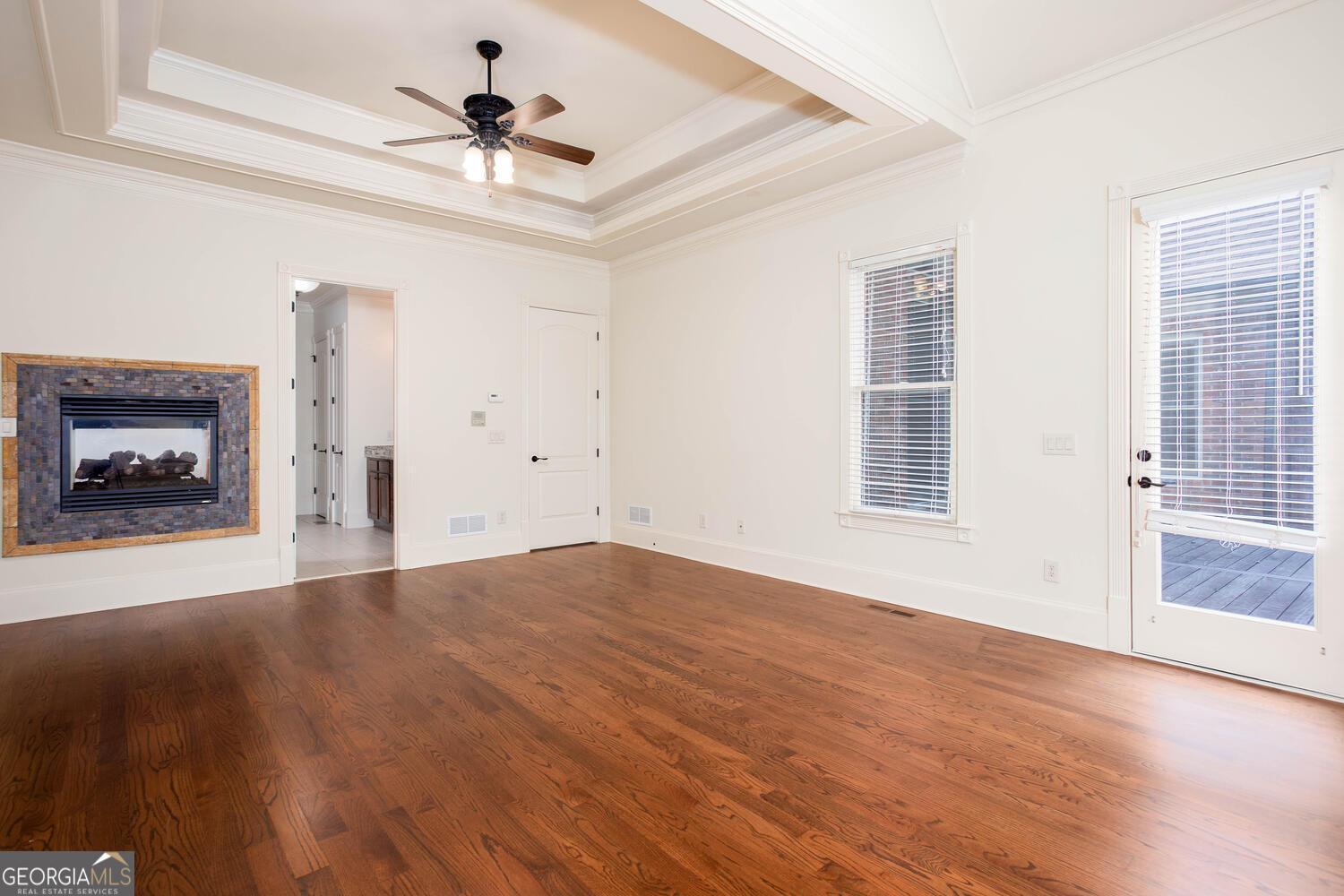 North Hembree Manor - Residential