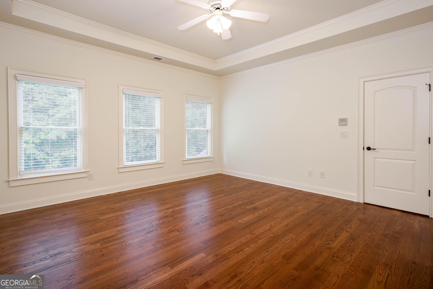 North Hembree Manor - Residential
