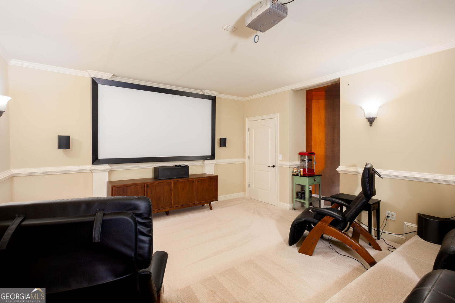 North Hembree Manor - Residential