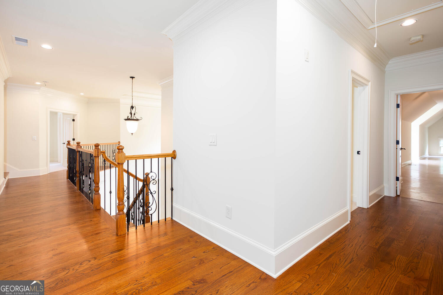North Hembree Manor - Residential