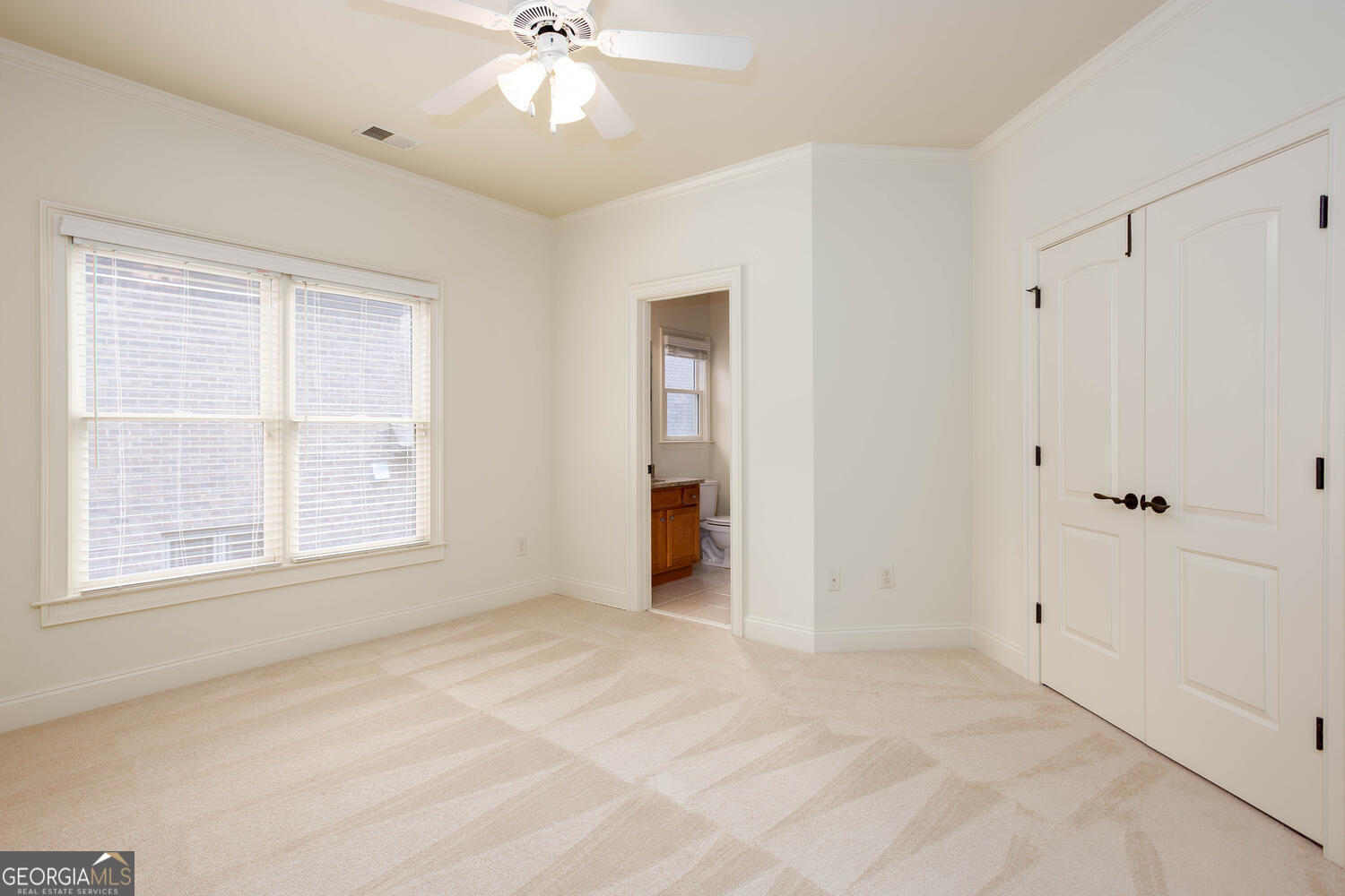 North Hembree Manor - Residential