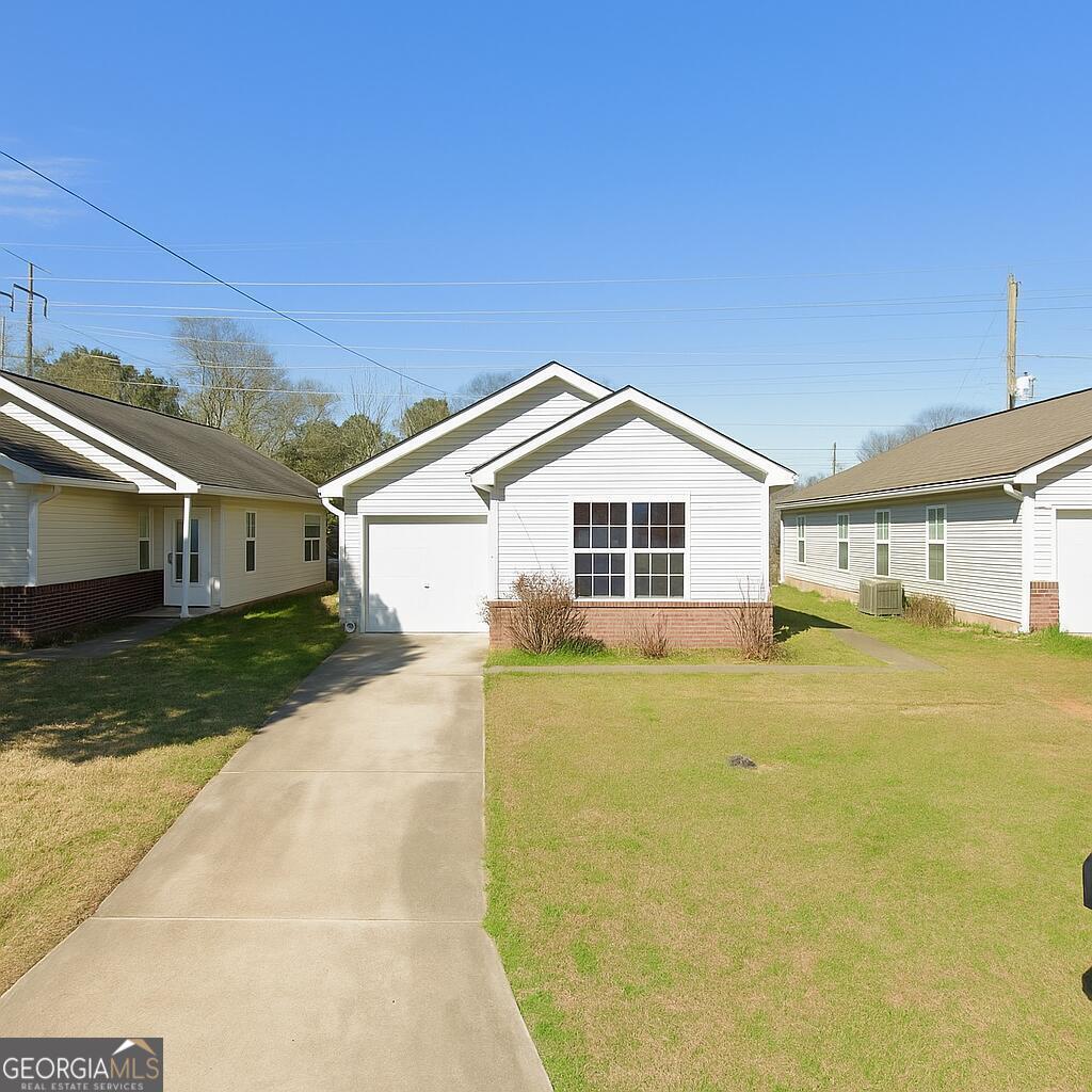 Welcome to 344 Orchard Way, a charming residence in Warner Robins, GA. Fully renovated with all new appliances, new countertop and cabinets. New LVP flooring all around the house and new paint. This inviting home features spacious living areas, a modern kitchen with ample cabinetry, and a cozy dining space. The bedrooms accord comfort and serenity, while the bathrooms are well-appointed. Enjoy outdoor gatherings in the private backyard. Conveniently situated near local amenities, this property combines comfort and practicality in a lovely community setting.