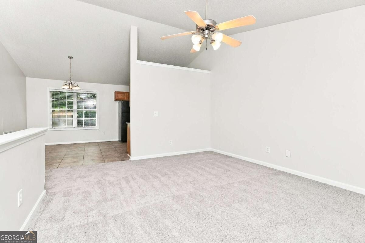 315 Thorn Thicket WAY
