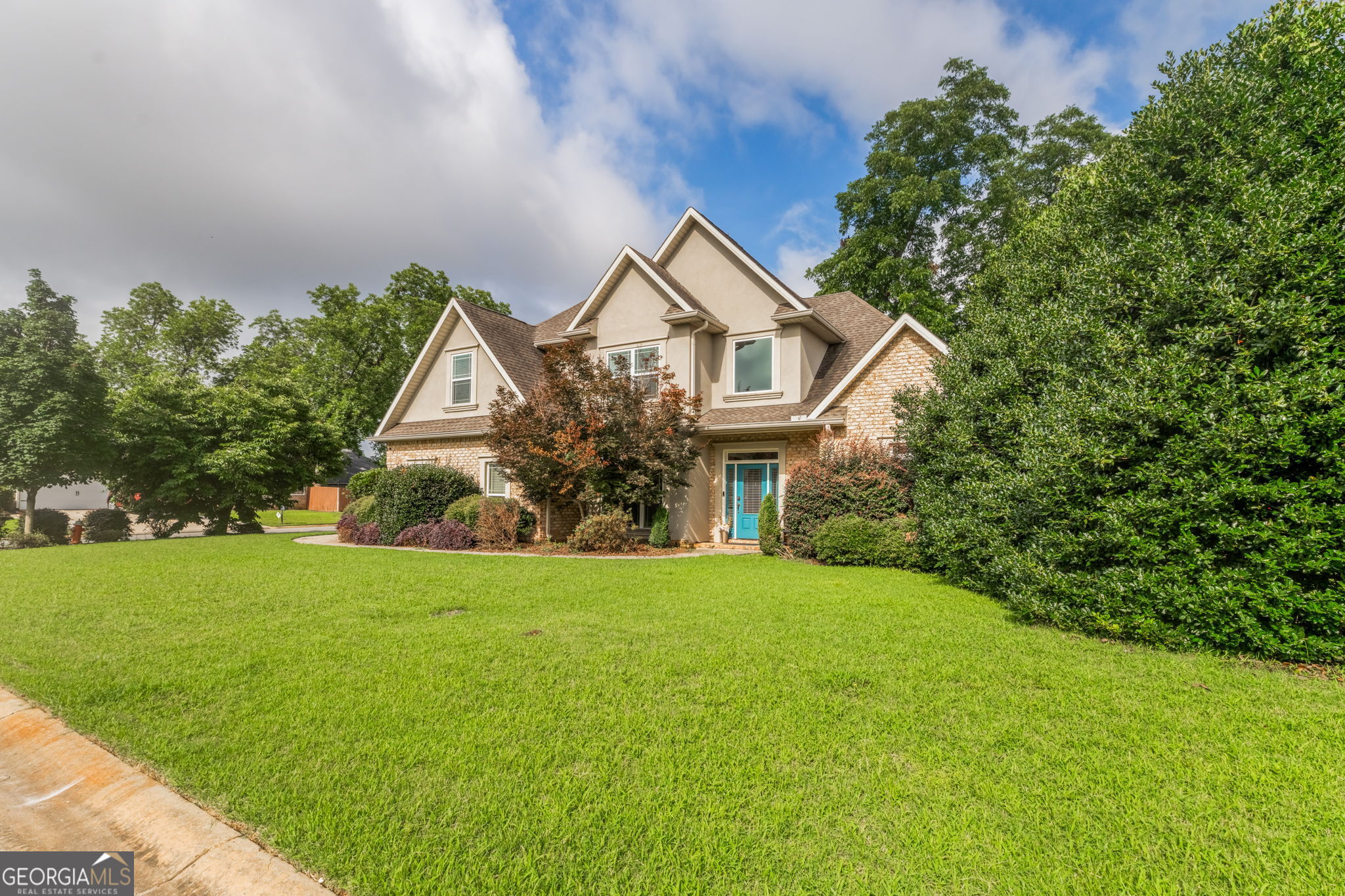 300 Cheshire DR