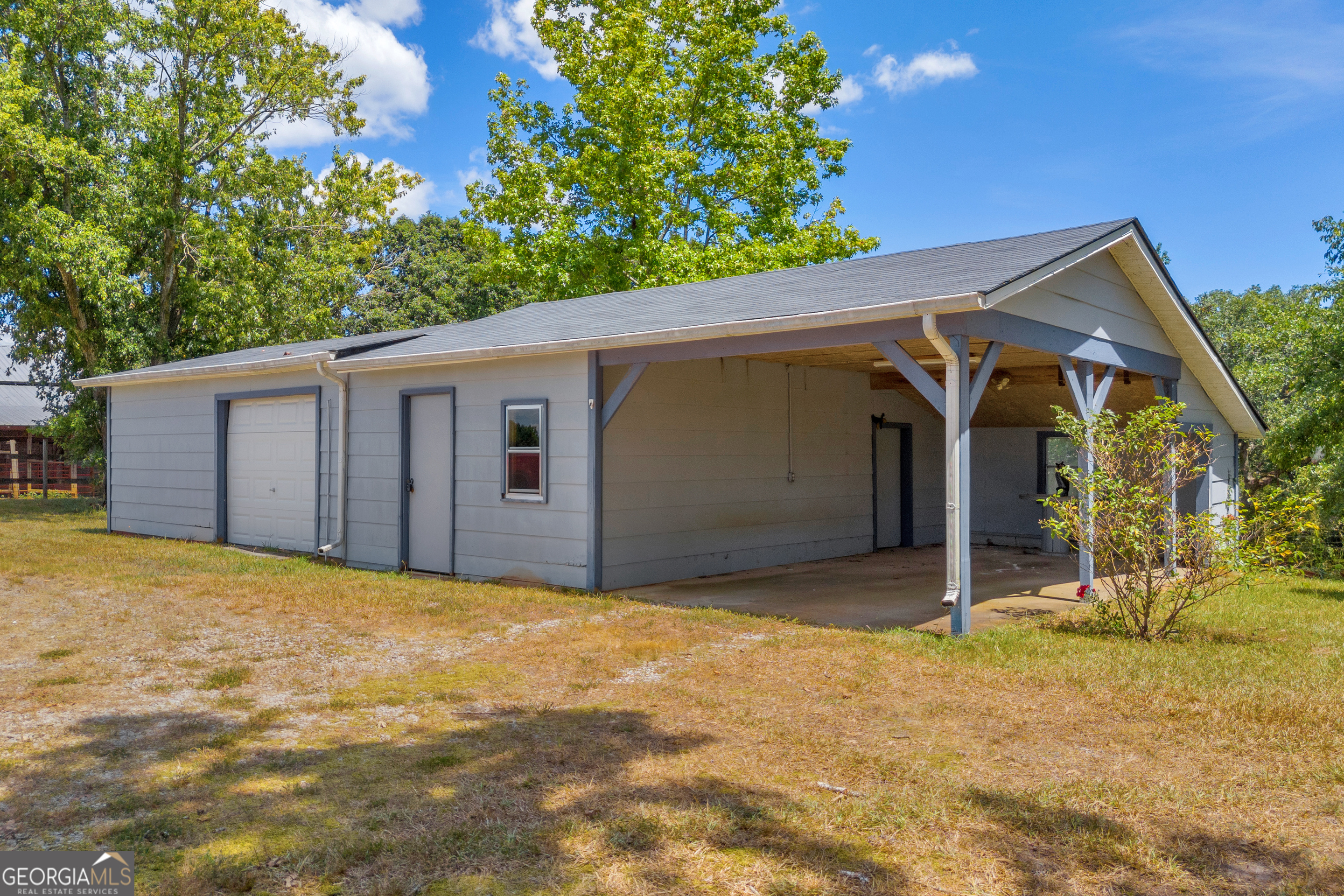 1814 Ridgeland RD