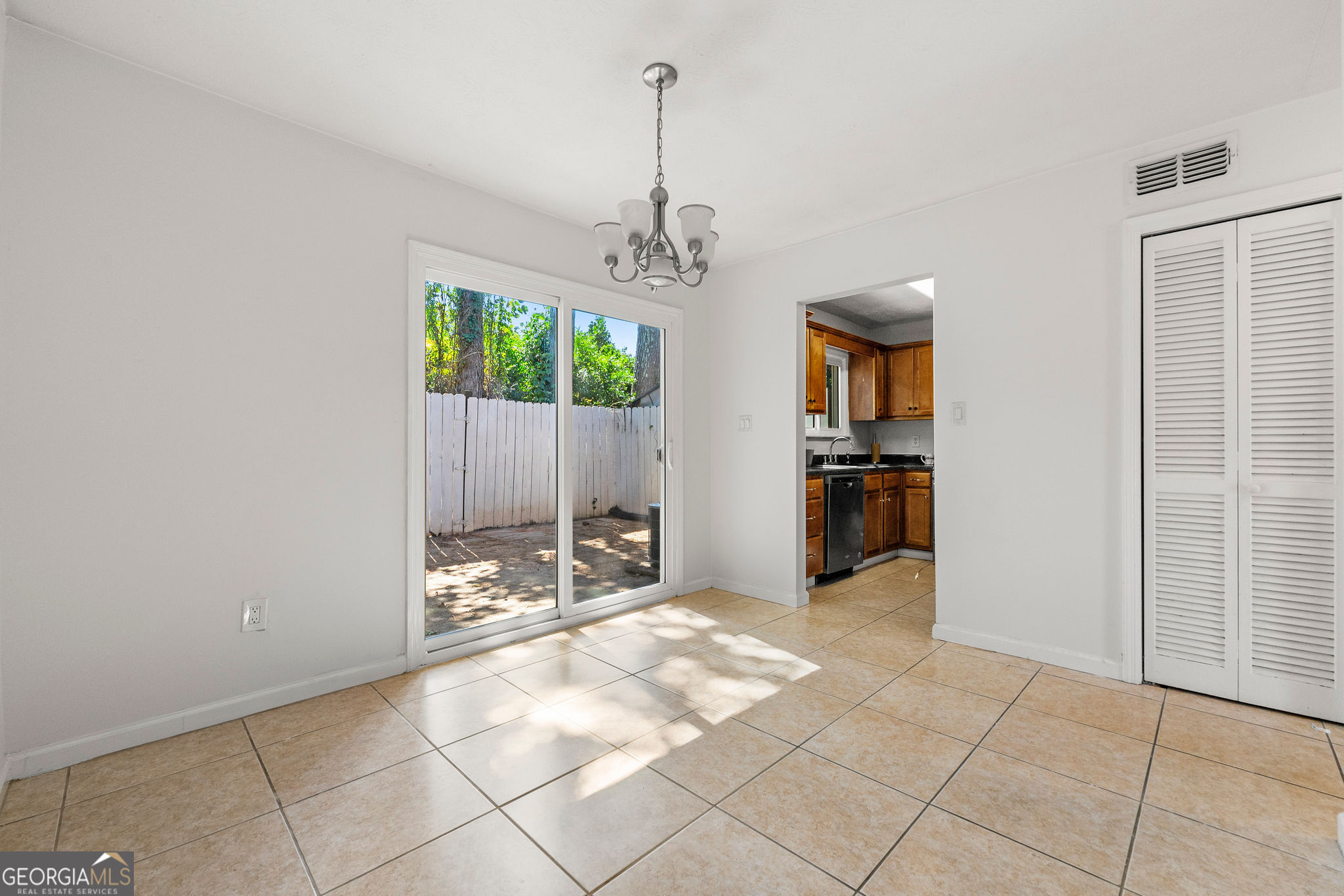 Ashborough Village Condos - Residential