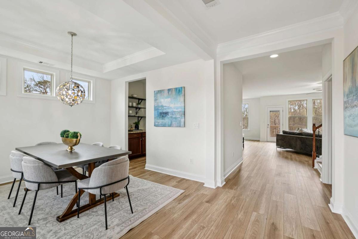 6150 Bluff Heights DR