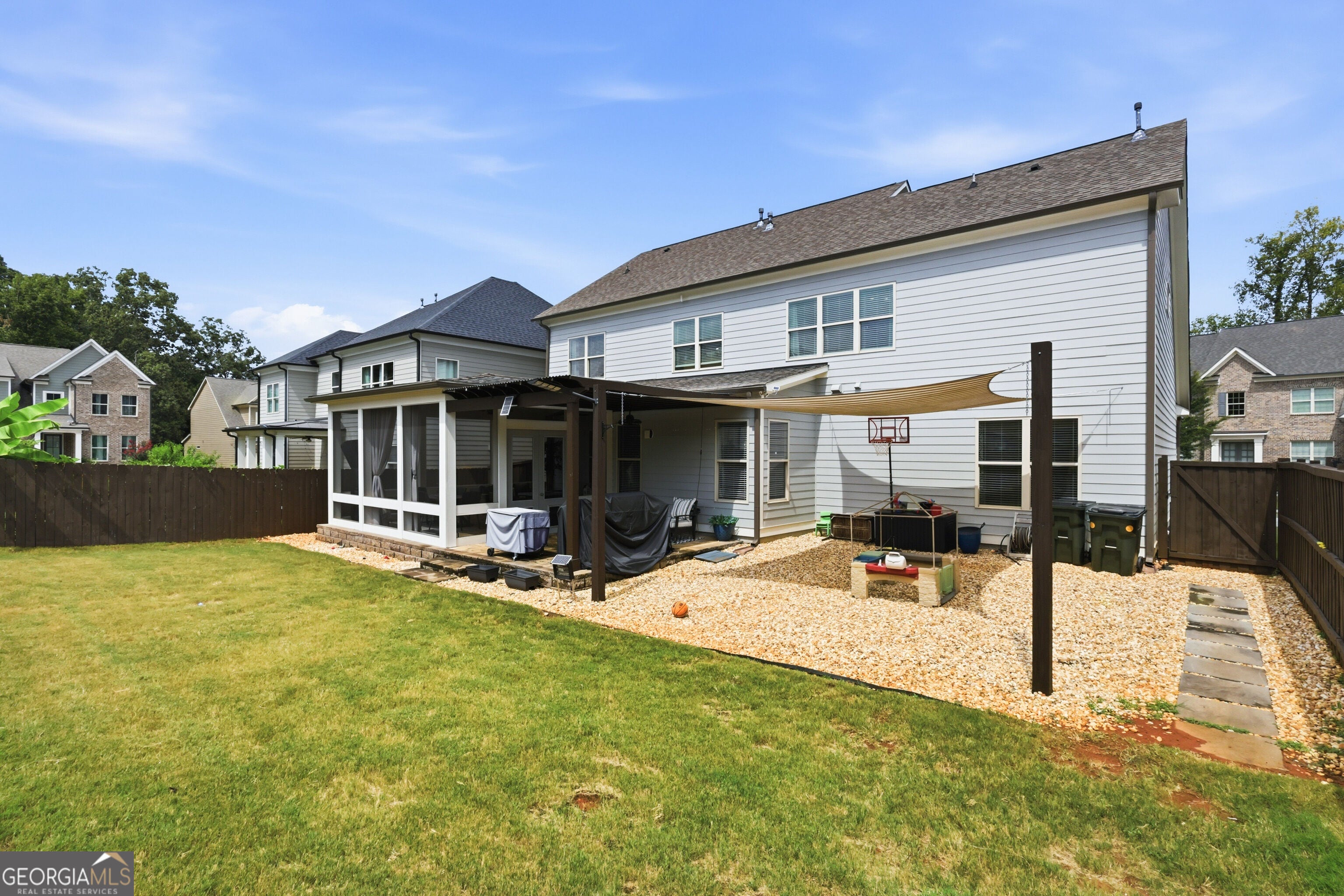 2438 Colby CT