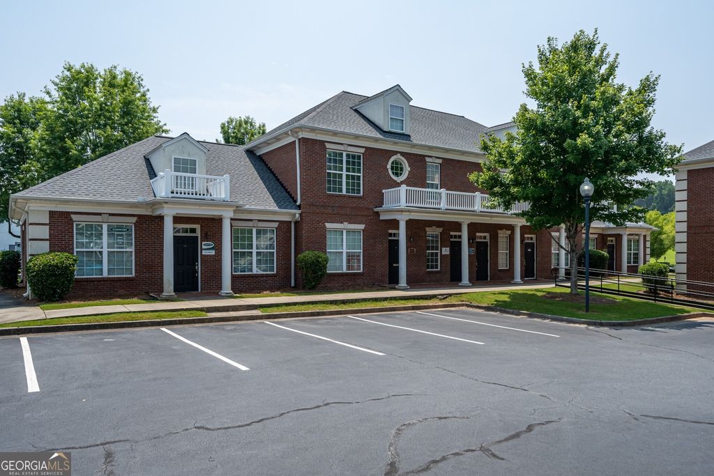 Photo of 3105 Creekside Village #605, Kennesaw, GA 30144 (MLS # 10681430)