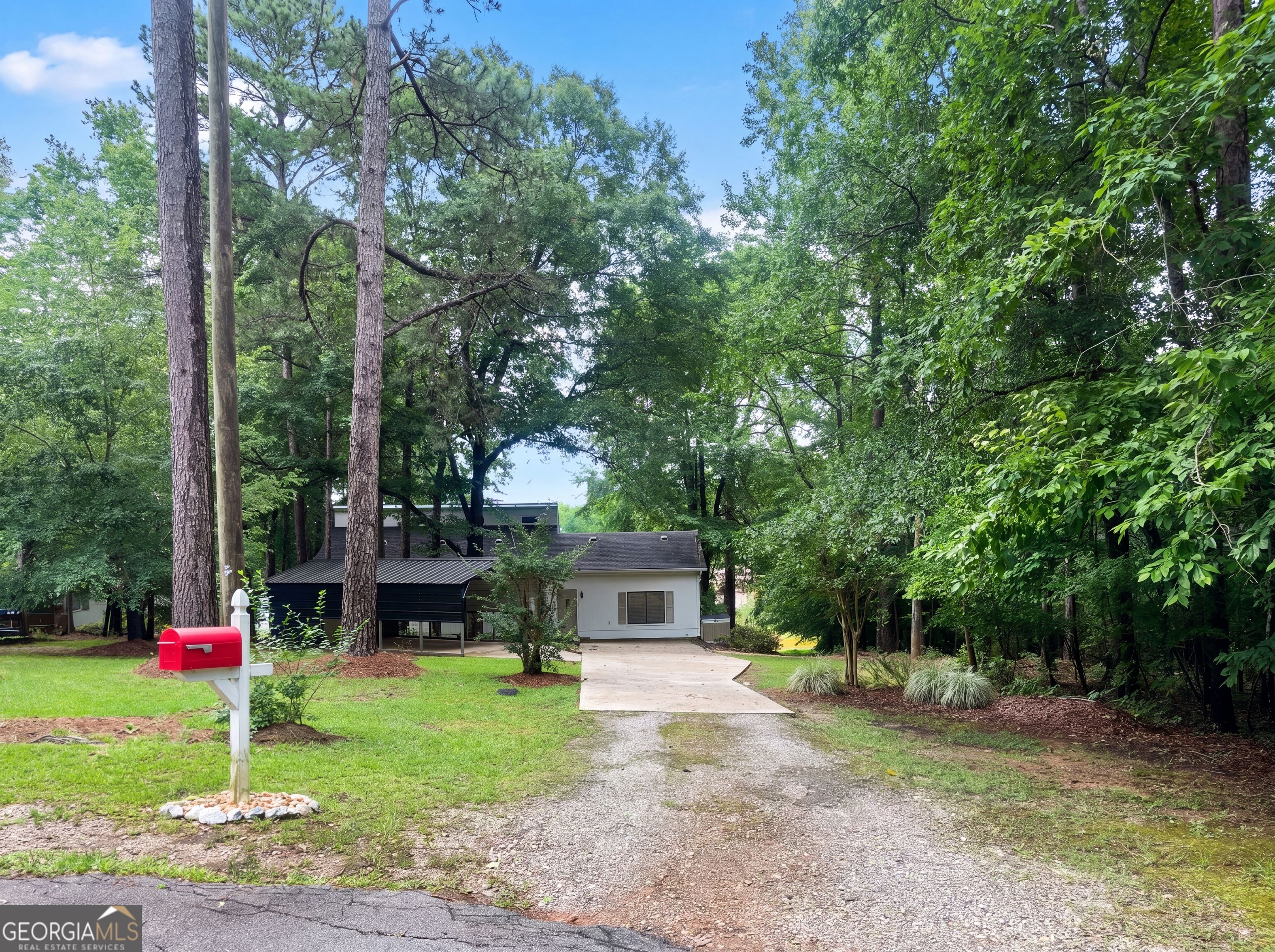 120 Bay CT