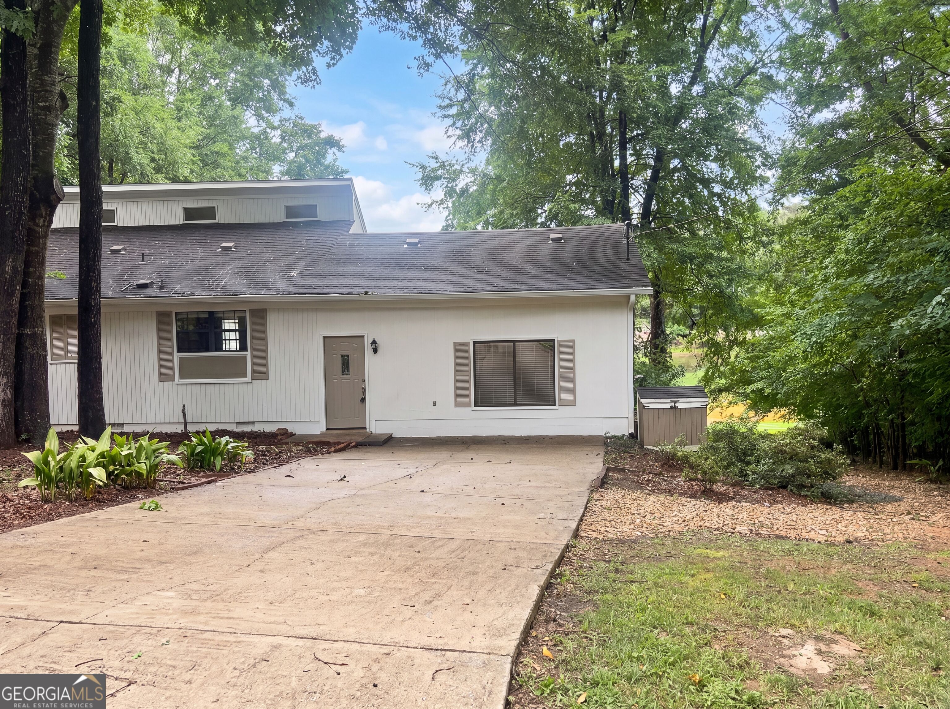 120 Bay CT