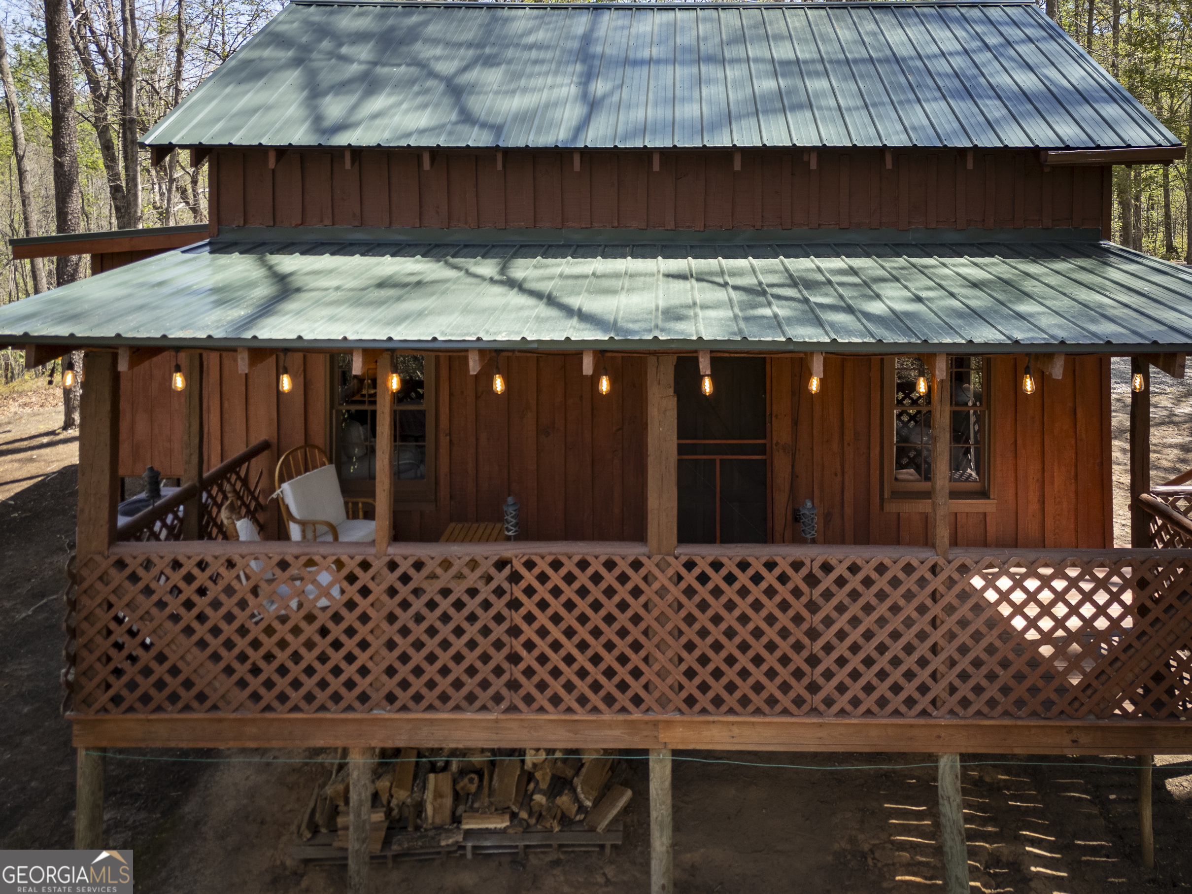 239 Pebble LN