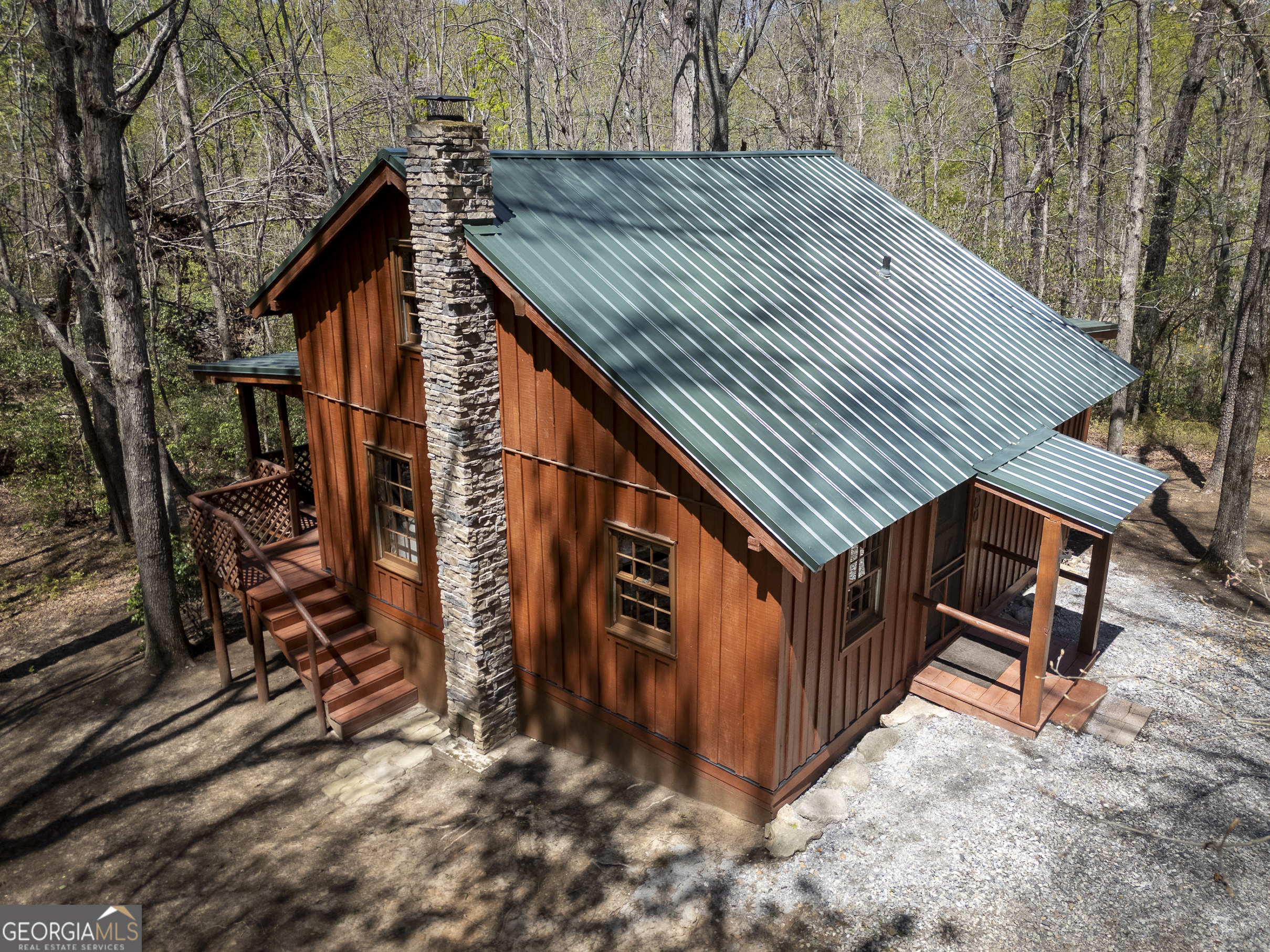 239 Pebble LN