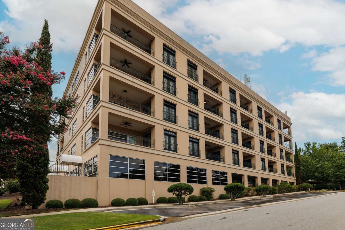 494 Baxter ST 32