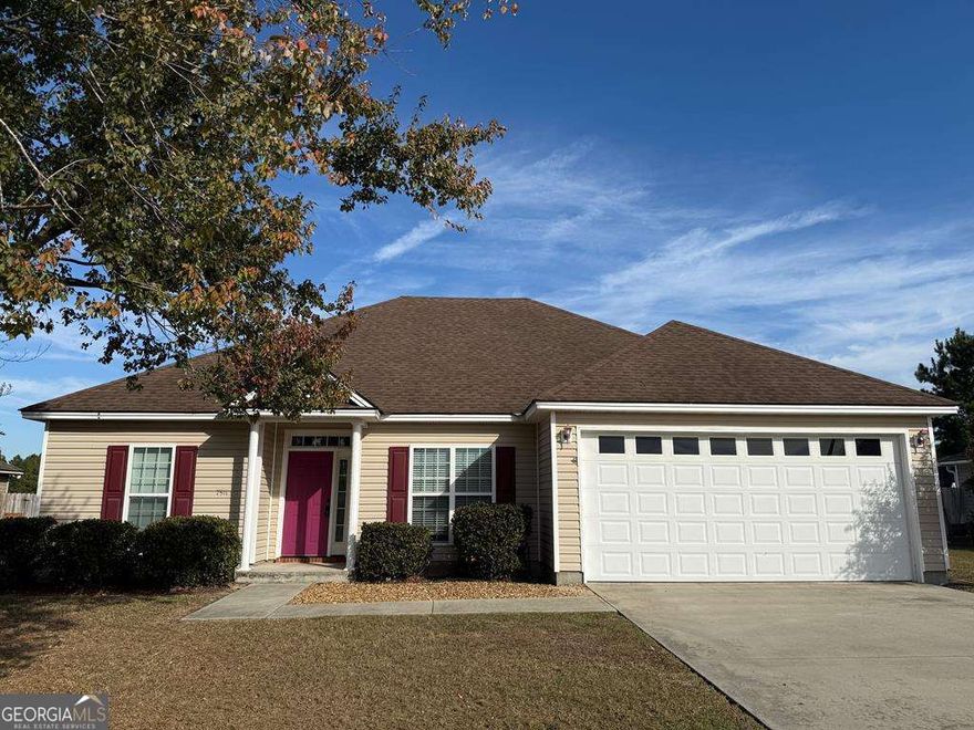 Beautiful 4-bedroom, 2-bath home in Franks Creek Landing! This open floor plan features large rooms and great natural light throughout. A spacious kitchen with an eat-in bar that flows into the large great room is just one of the highlights. The master suite offers a decorative tray ceiling, walk-in closet, soaking tub, and separate shower. Enjoy relaxing pond views from the screened back porch or floating in the above ground pool, or bring your fishing pole and catch a few! Great Hahira location close to schools, shopping, and I-75.