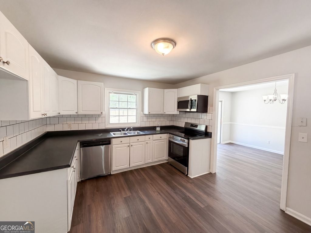 Photo of 2650 Oxbow Way SW, Marietta, GA 30008 (MLS # 10753653)