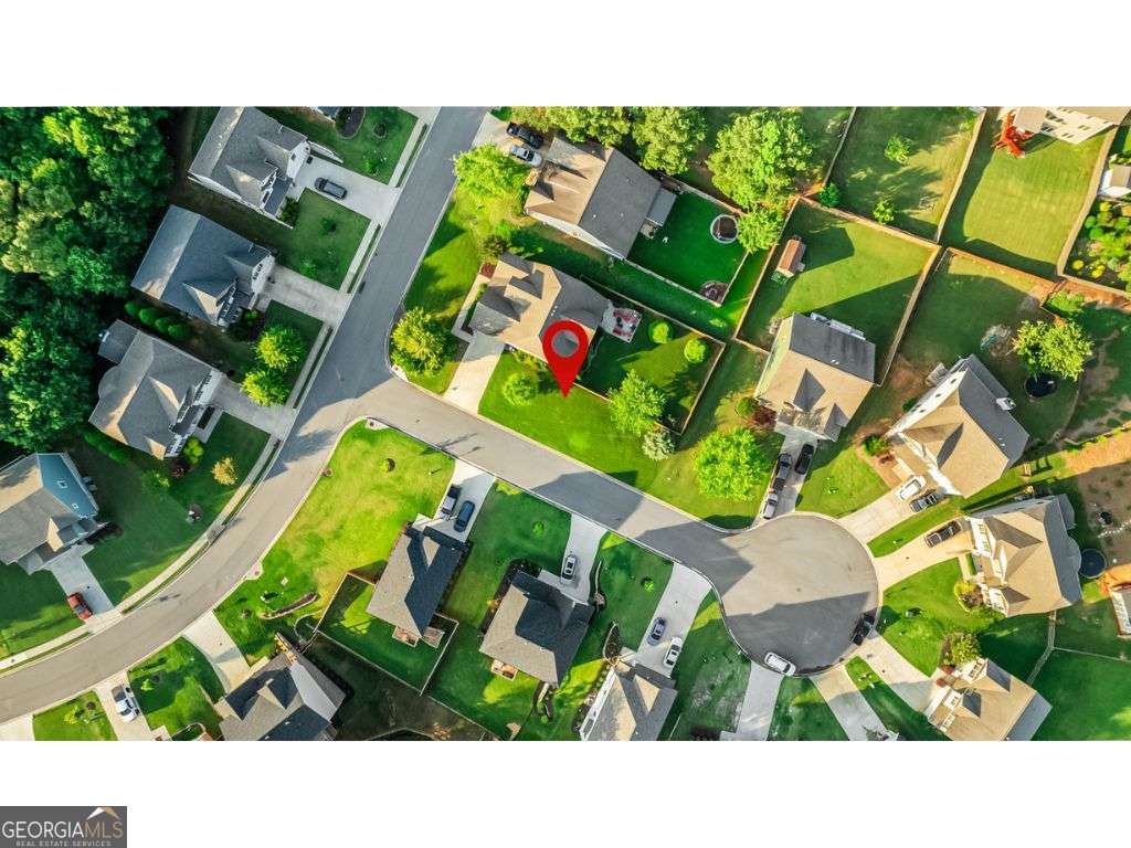 2 Canterbury WALK SE