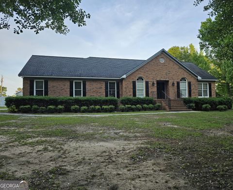 A home in Lizella