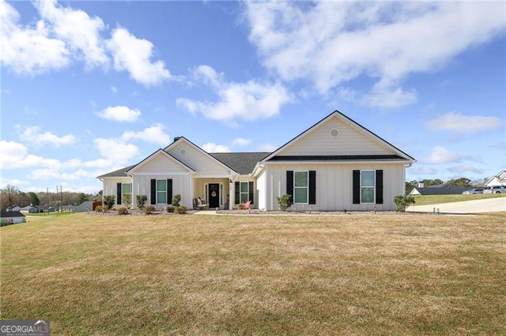 Photo of 122 Advent Drive, Winder, GA 30680 (MLS # 10711384)