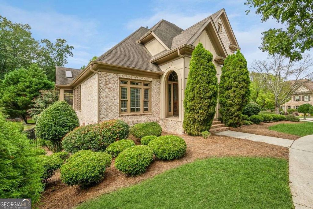 Photo of 5338 BINGHURST Court, Suwanee, GA 30024 (MLS # 10666674)